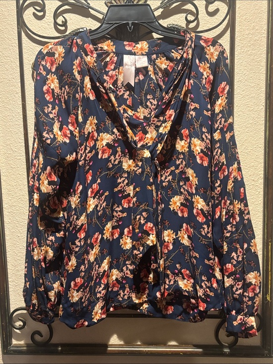 Gemma Tops - Gemma Silk Tie-Neck Floral Long-Sleeve Blouse in Navy and Assorted Colors